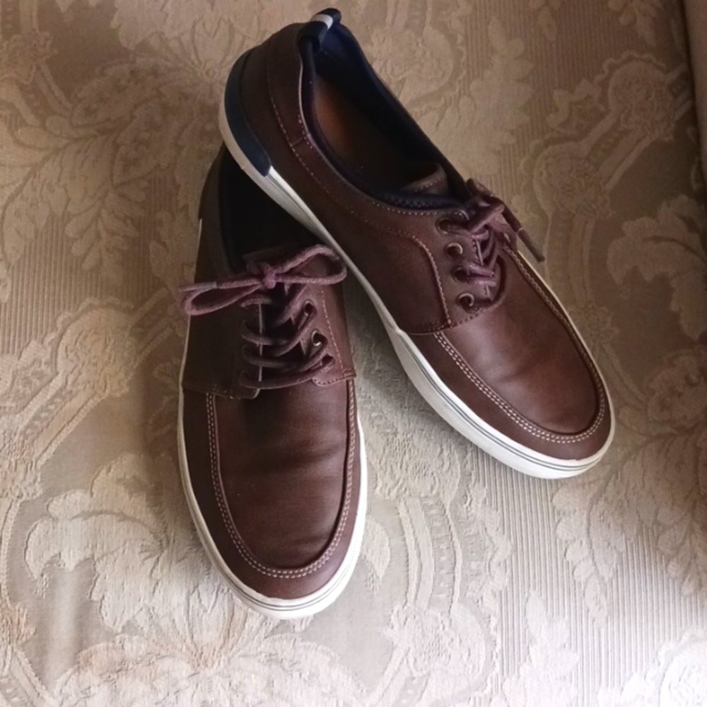 GOODFELLOW & CO MEN'S DARK BROWN BOAT SHOES SIZE 9